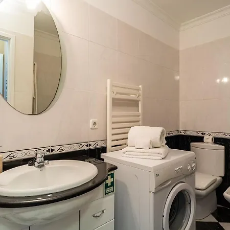 Ferienwohnung Fuer 4 Personen Ca 90 Qm In Funchal, Madeira Und Umgebung Funchal (Madeira)