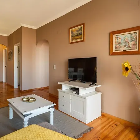 Ferienwohnung Fuer 4 Personen Ca 90 Qm In Funchal, Madeira Und Umgebung Apartment