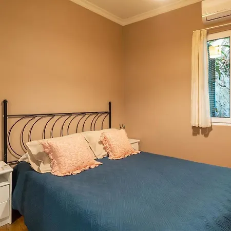 Apartment Ferienwohnung Fuer 4 Personen Ca 90 Qm In Funchal, Madeira Und Umgebung Funchal (Madeira)