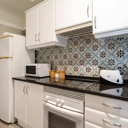 Apartment Ferienwohnung Fuer 4 Personen Ca 90 Qm In Funchal, Madeira Und Umgebung Funchal (Madeira)