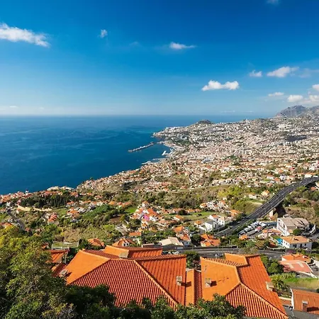 Apartment Ferienwohnung Fuer 4 Personen Ca 90 Qm In Funchal, Madeira Und Umgebung *